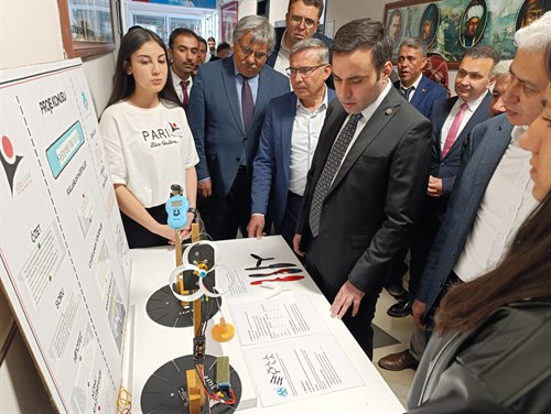 Kaymakam BAYTOK, TÜBİTAK 4006 Bilim Fuarı Ziyareti